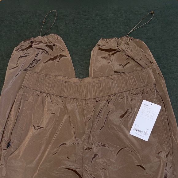 Athleta Rise Pant - Picture 4 of 6